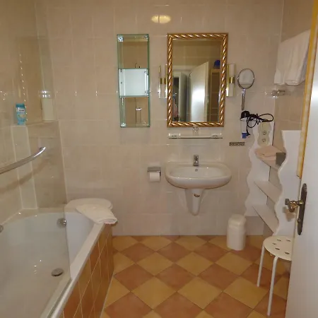 Hotel Engelhof 3*